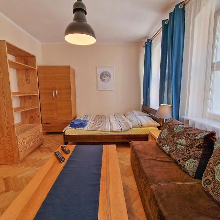 Apartament Ksiezycowy Apartment ทอรูน ภายนอก รูปภาพ