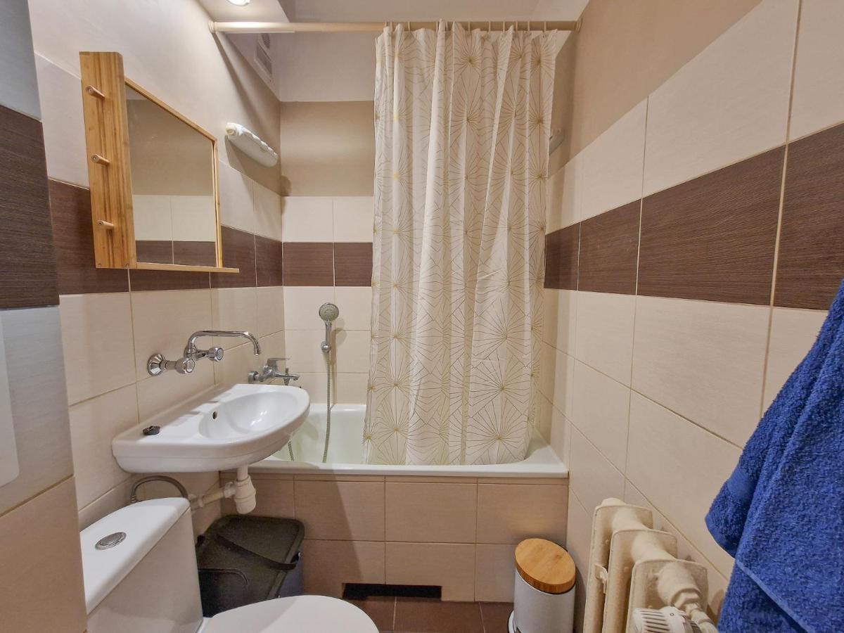 Apartament Ksiezycowy Apartment ทอรูน ภายนอก รูปภาพ