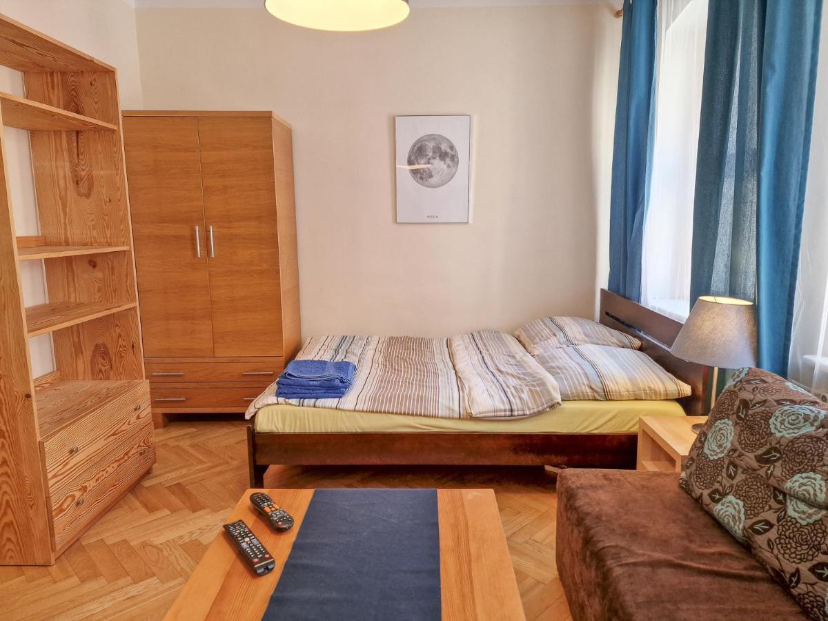 Apartament Ksiezycowy Apartment ทอรูน ภายนอก รูปภาพ